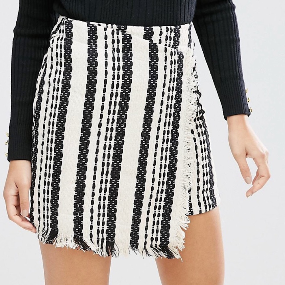 🥀ASOS Woven knit festival fringe skirt